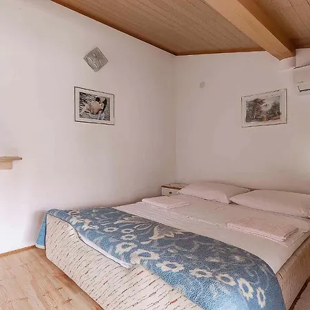 In With 1 Apartman Poreč