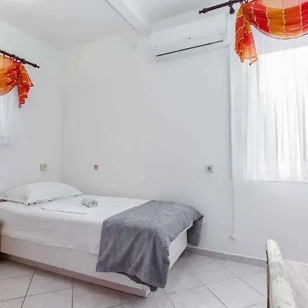 In With 1 Apartman Poreč