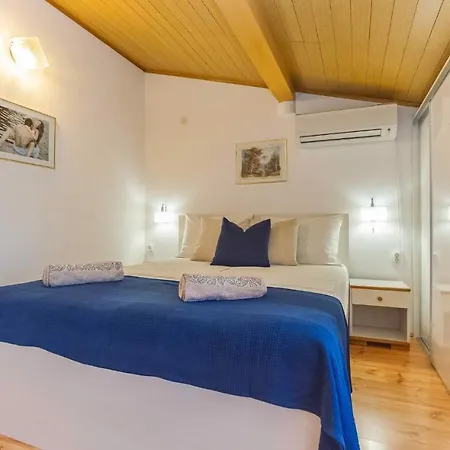 Apartman In With 1 Poreč