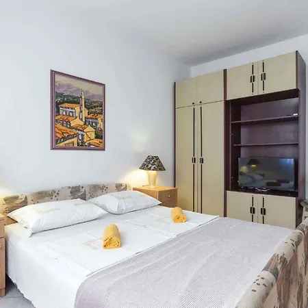In With 1 Apartman